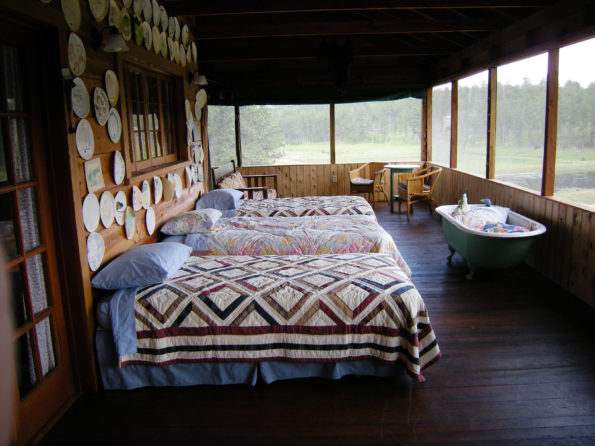 sleeping-porch-black-hills-hynes-cabin